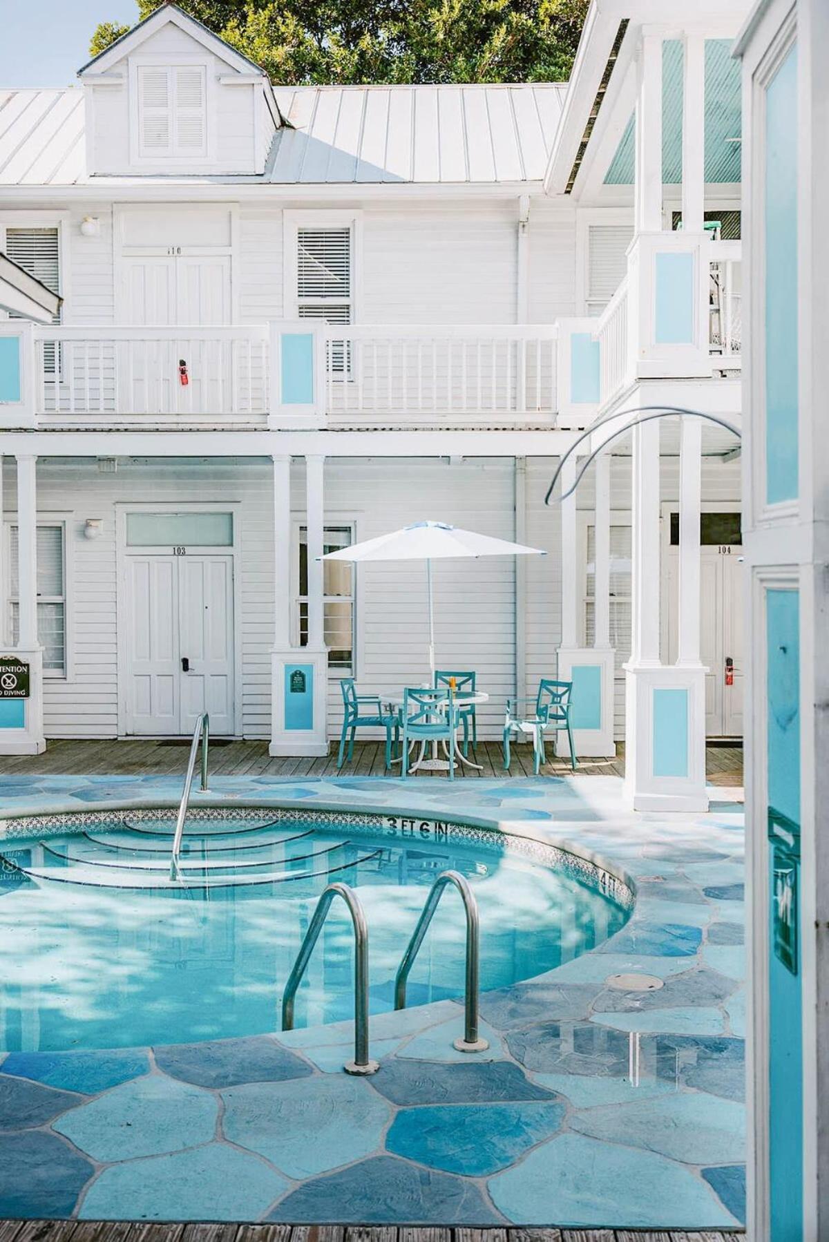 Deluxe King With Balcony - At James House With Parking! Key West Eksteriør billede