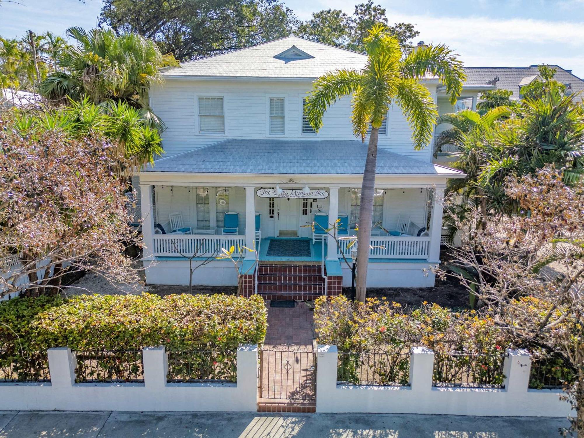 Deluxe King With Balcony - At James House With Parking! Key West Eksteriør billede