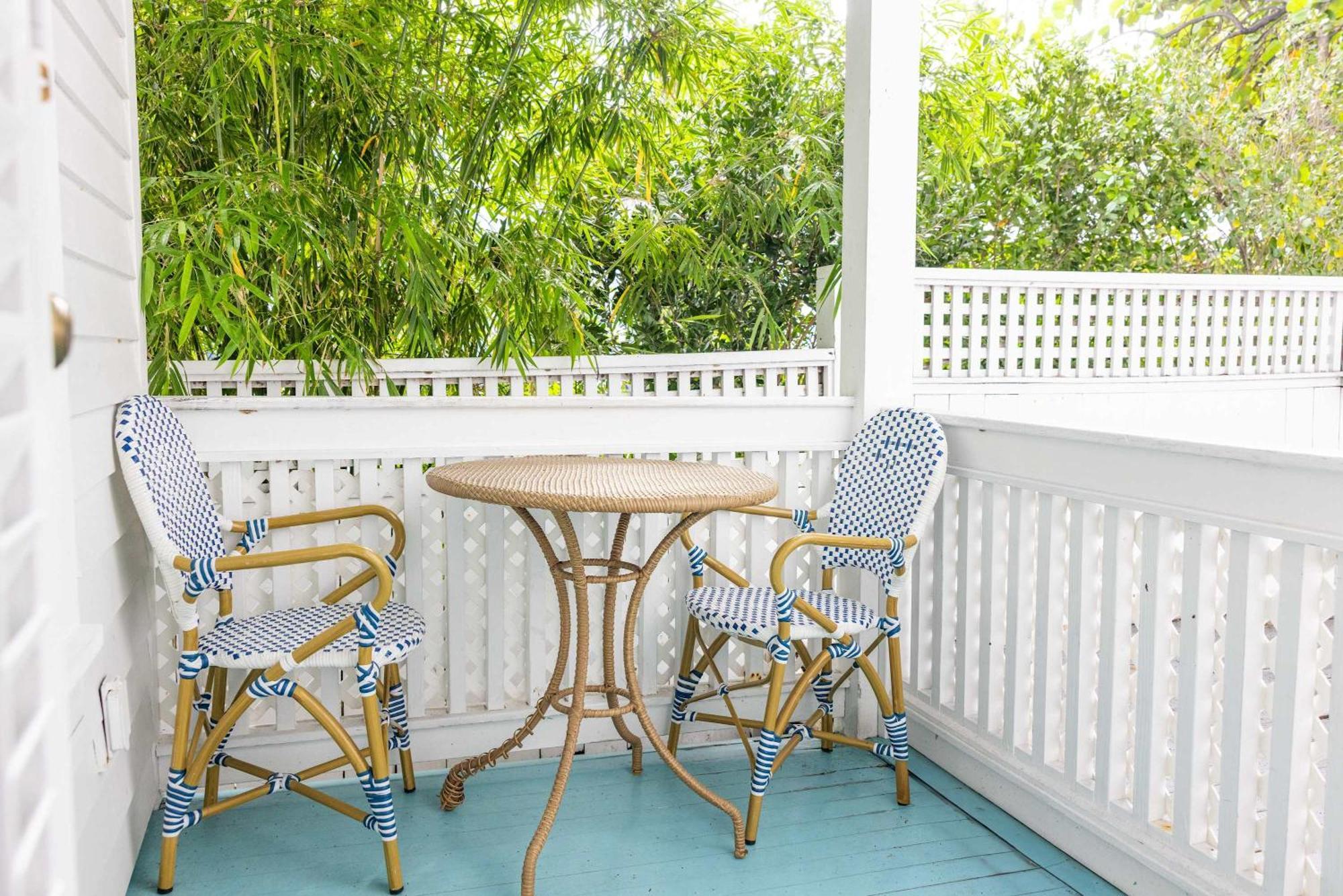 Deluxe King With Balcony - At James House With Parking! Key West Eksteriør billede